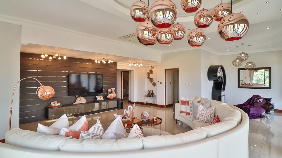 6 Bedroom Property for Sale in Birdwood Estate North West